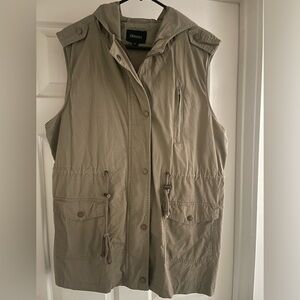 Zenana vest. XL NWOT